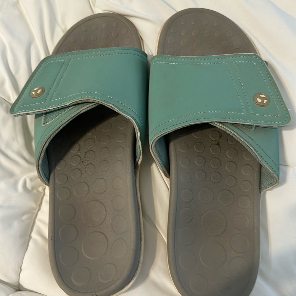 Vionic Velcro sandals women size 12